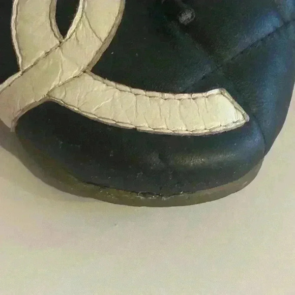 Chanel Cambon Quilted Double CC Ballet Flats - Picture 6 of 8